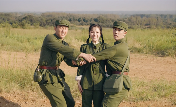 《王牌部隊》開播,對比《士兵突擊》差距明顯!希望不是愛情劇吧 《王牌部隊》開播,對比《士兵突擊》差距明顯!希望不是愛情劇吧