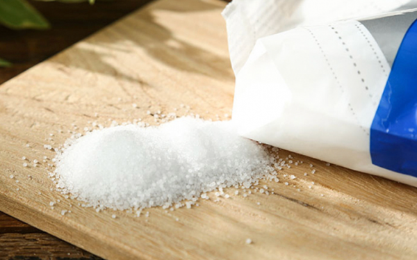 超市中食鹽種類五花八門,到底該怎麼選擇呢?看了你就明白了 超市中食鹽種類五花八門,到底該怎麼選擇呢?看了你就明白了