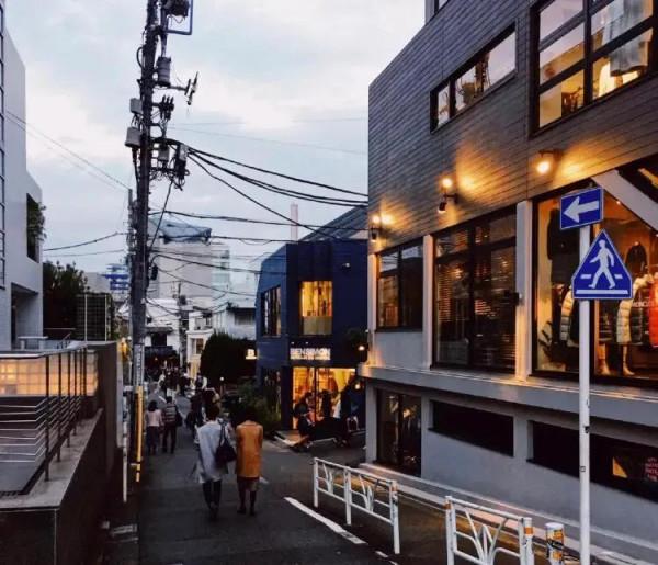 普通人一輩子也寫不出來的絕美句子丨提升文筆寫作素材100句 普通人一輩子也寫不出來的絕美句子丨提升文筆寫作素材100句