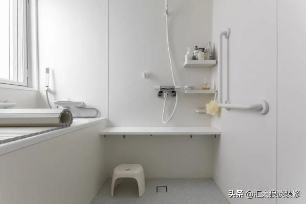 進門就被她家的裝修吸引,乾淨大氣溫暖,電視牆和陽臺很值得參考 進門就被她家的裝修吸引,乾淨大氣溫暖,電視牆和陽臺很值得參考