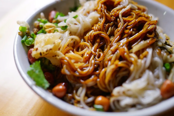 說海南島只有東北菜好吃的人跟我出來一下