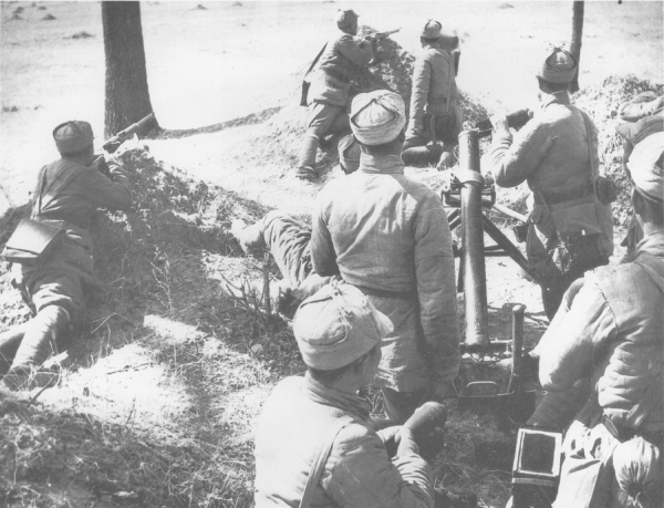 馬步芳妄圖死守六盤山，解放軍四百門大炮炸爛其美夢