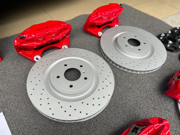 16款英菲尼迪Q50L升級Q60S前四後二卡鉗+L&amp;T絞牙避震