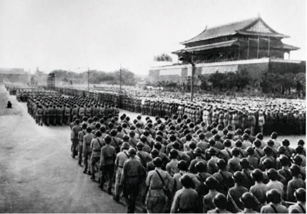 1949年，解放軍兵力高達550萬人，能否完爆1937年的日本侵略者？