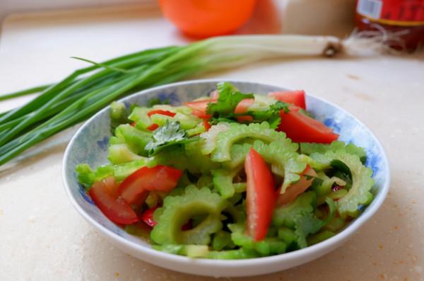 胃不好的人，5種“蔬菜”，建議儘量少擺上餐桌