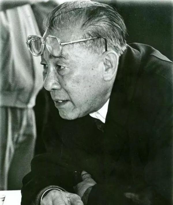 英模人物 | 袁庚:半生戎馬老戰士 一心圖強改革家 英模人物 | 袁庚:半生戎馬老戰士 一心圖強改革家