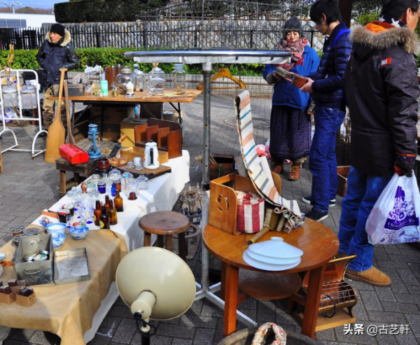 日本古玩市場Gudong Street in Qingshan 日本古玩市場Gudong Street in Qingshan