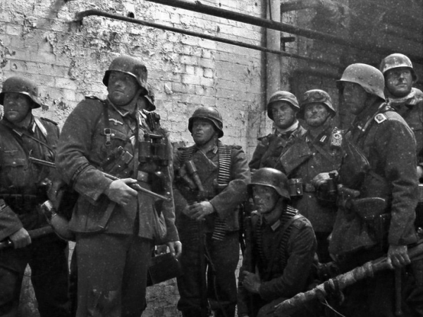 德軍第七裝甲師全殲蘇軍第5坦克師,俘虜30萬蘇軍,圍殲4個集團軍 德軍第七裝甲師全殲蘇軍第5坦克師,俘虜30萬蘇軍,圍殲4個集團軍