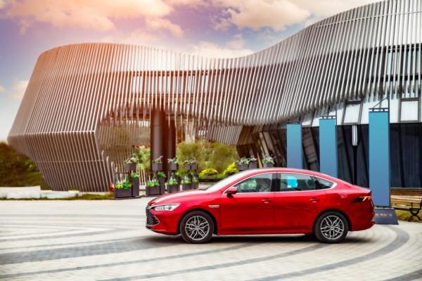 9月銷量排行：新能源瘋漲，特斯拉搶風頭，國產轎車要起勢？