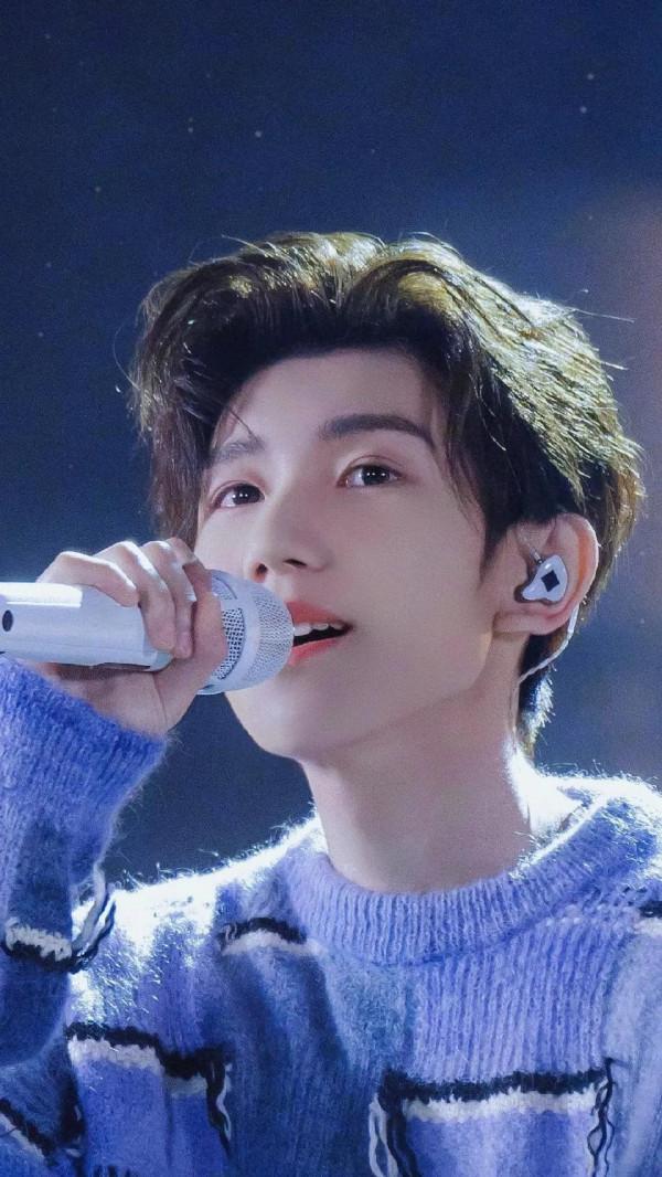 跨年全陣容公佈：湖南衛視王一博龔俊鎮場，張藝興一連參加五場