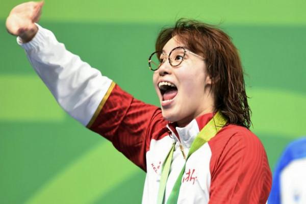 傅園慧,依然是那個開心的“表情包姑娘” 傅園慧,依然是那個開心的“表情包姑娘”