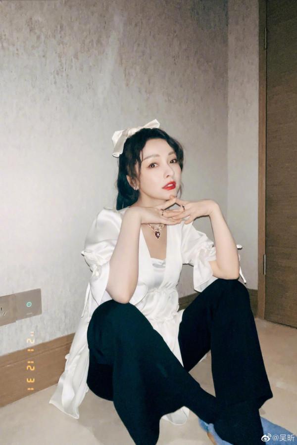 穿越人海擁抱你，快樂家族的友情