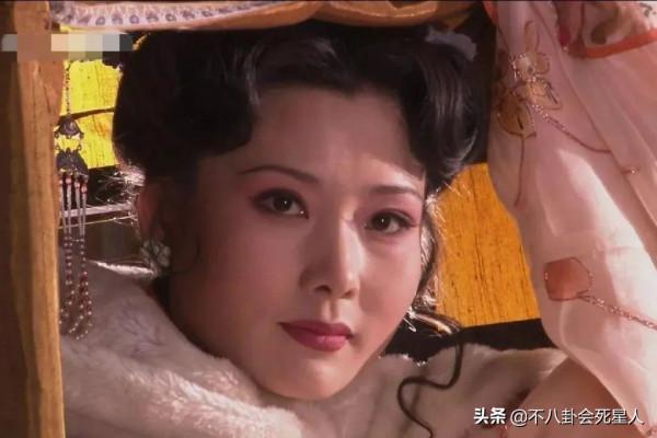 10位自然衰老的中老年女星，面板鬆弛滿面皺紋，但比整容臉舒服