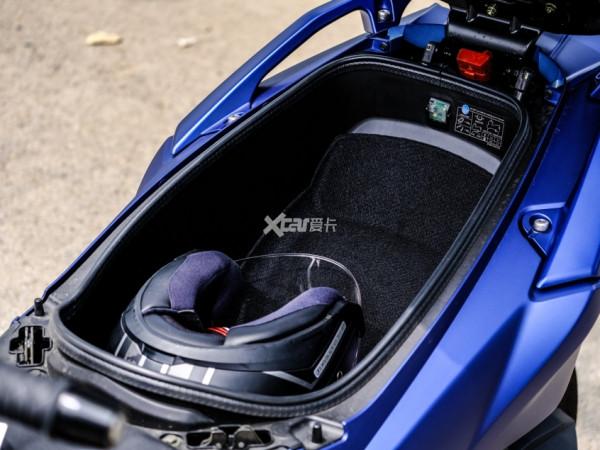 CKD風潮下的旗艦踏板 試駕光陽AK550 CKD版 CKD風潮下的旗艦踏板 試駕光陽AK550 CKD版