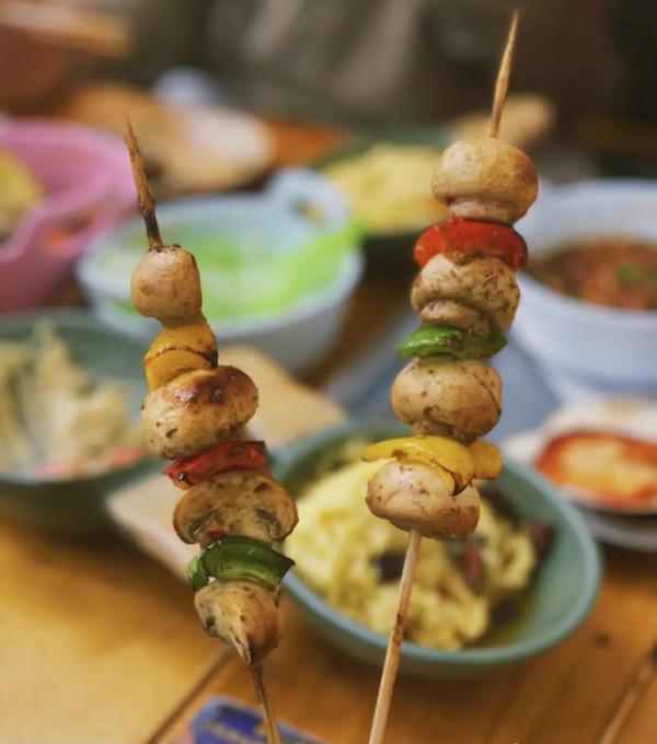 這些店隱藏得很深!但烤肉的味道在京城是一絕!評分不錯 這些店隱藏得很深!但烤肉的味道在京城是一絕!評分不錯