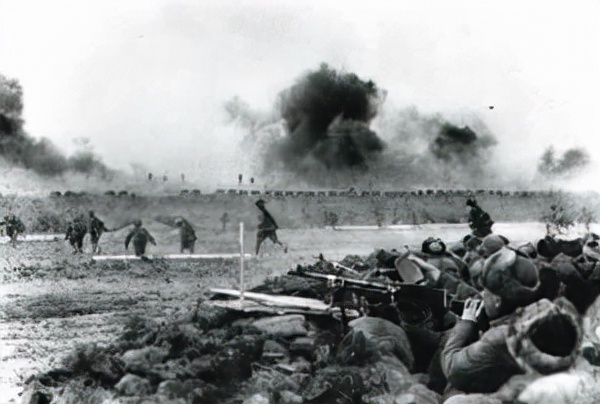 在解放戰爭中,國共兩黨之間,陣亡的最高將領分別是誰? 在解放戰爭中,國共兩黨之間,陣亡的最高將領分別是誰?