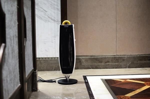 360度全屋制暖 80度廣角搖頭 藍寶小企鵝雙面立式取暖器 360度全屋制暖 80度廣角搖頭 藍寶小企鵝雙面立式取暖器