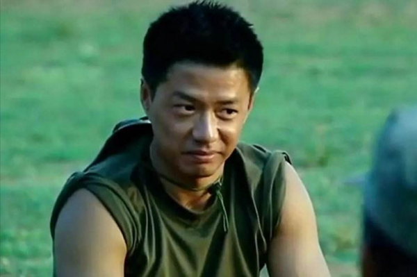 《士兵突擊》背後的心酸,劇本被壓五年,王寶強不想出演許三多 《士兵突擊》背後的心酸,劇本被壓五年,王寶強不想出演許三多