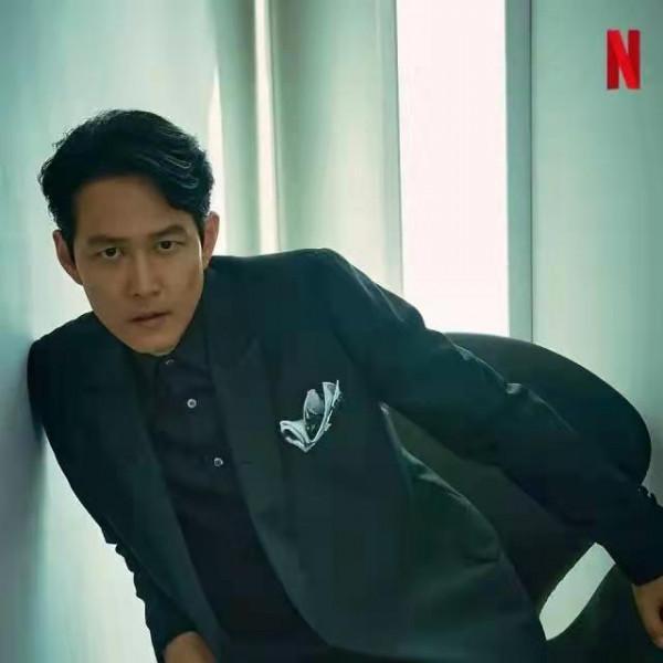 孔劉客串當反派NPC，456人豁出命搶2.4個億，韓國這部劇太敢拍了