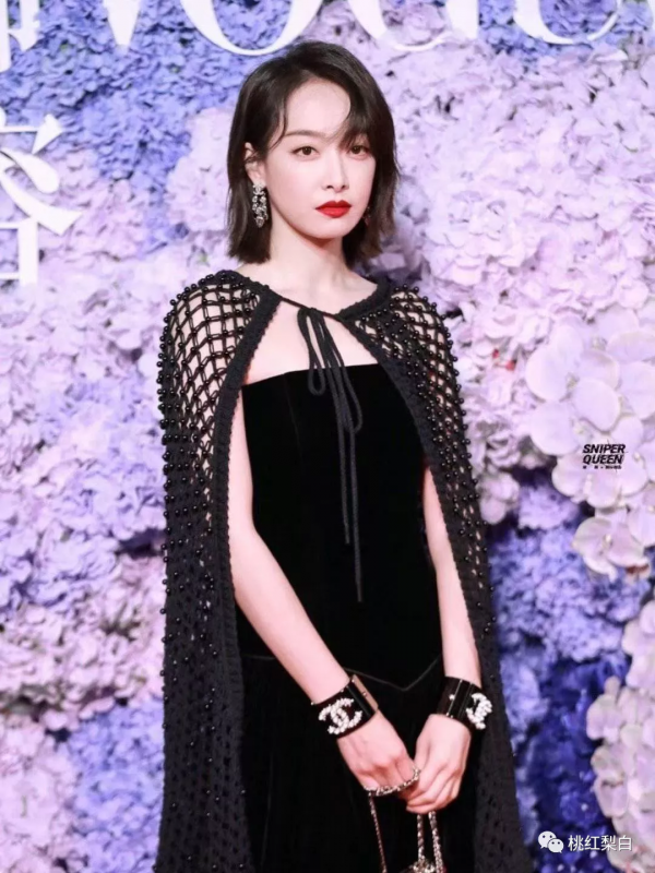 港女真霸氣!鄧萃雯氣場全開,彷彿自帶囂張BGM 港女真霸氣!鄧萃雯氣場全開,彷彿自帶囂張BGM