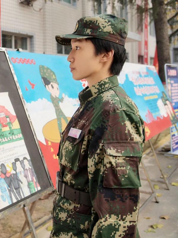 增重20斤！北影女孩參軍了