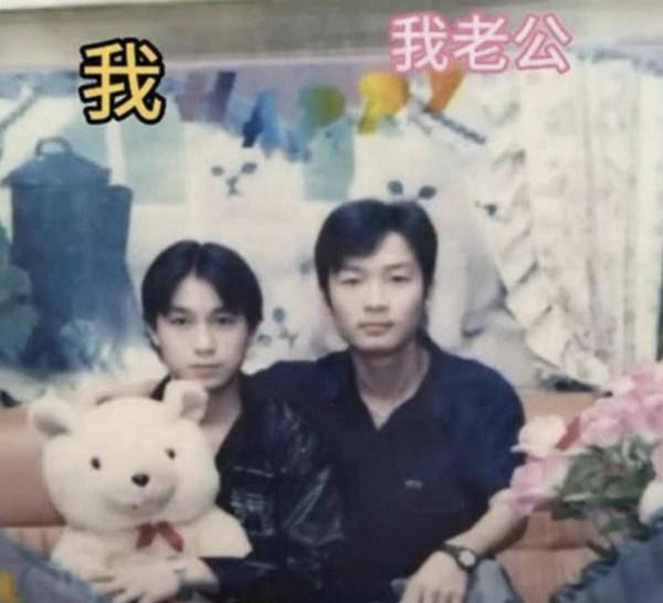 &OpenCurlyDoubleQuote;爸，你當初咋下得去手？&rdquo;父母年輕時合照似兄弟，結婚是結拜？