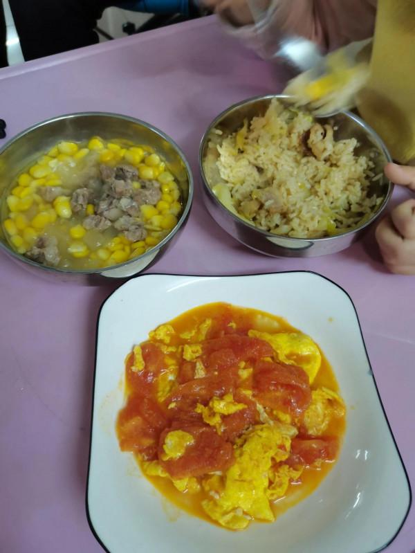 曬一曬最近母女倆偶爾的三餐 曬一曬最近母女倆偶爾的三餐