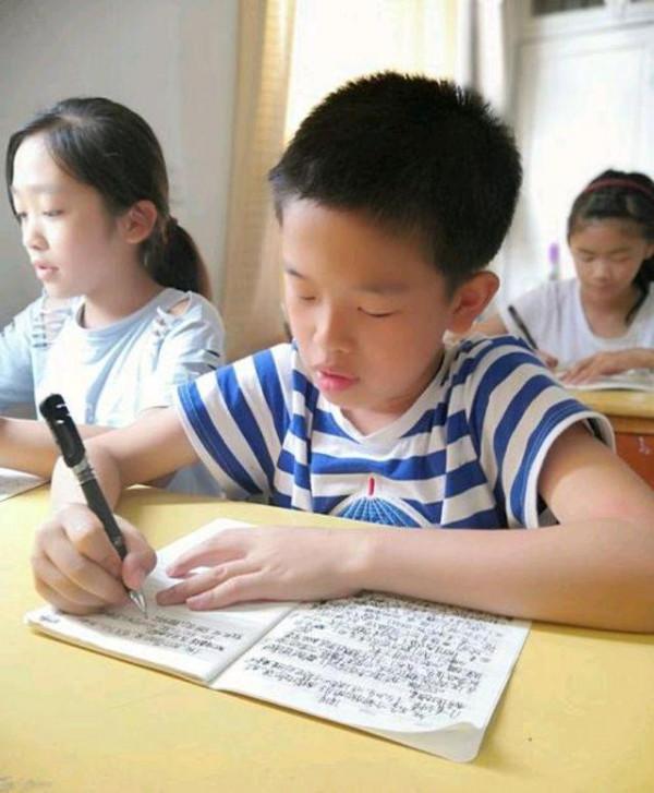 13歲神童645分考入清華,開學清華校長點名表揚,特別之處在哪? 13歲神童645分考入清華,開學清華校長點名表揚,特別之處在哪?