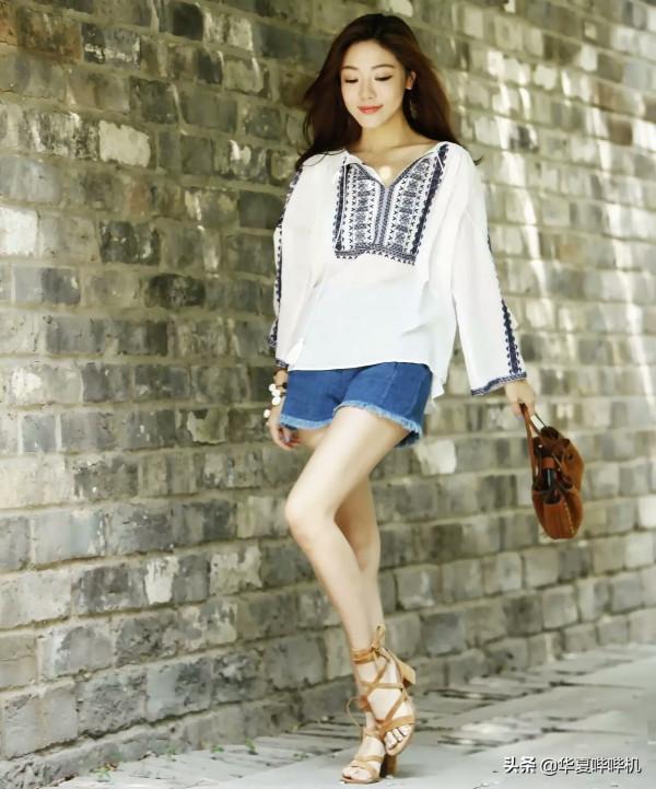 美嘉帶貨了，胡一菲臉崩了，小姨媽走紅了，公寓四美經歷了什麼？