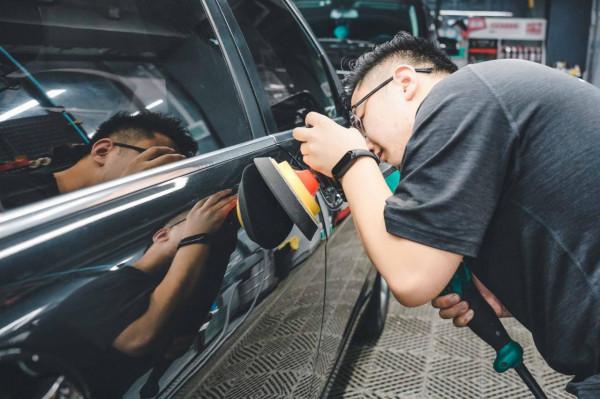 「兼修內外」整備一臺08年的寶馬730LI,重覽那年登陸的絕塵風華 「兼修內外」整備一臺08年的寶馬730LI,重覽那年登陸的絕塵風華