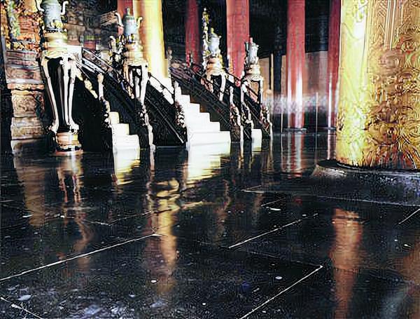 為何故宮600年不倒？撬開故宮地磚發現秘密，來看古代匠人的智慧