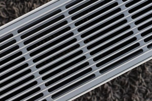 好評過萬的小米電暖氣開箱，浴室也能用，5秒實現脫衣自由