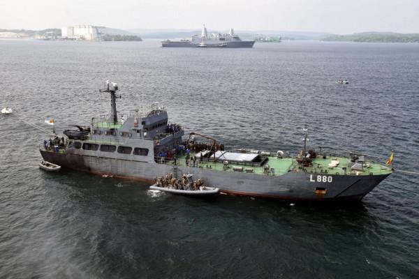 出口的037獵潛艇等 出口的037獵潛艇等