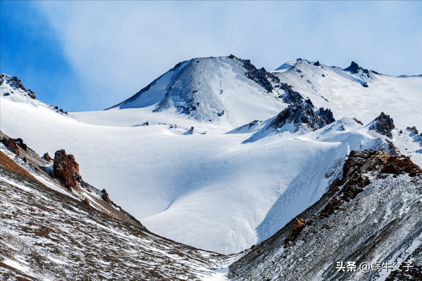 中國最美的六大冰川之——透明夢柯冰川
