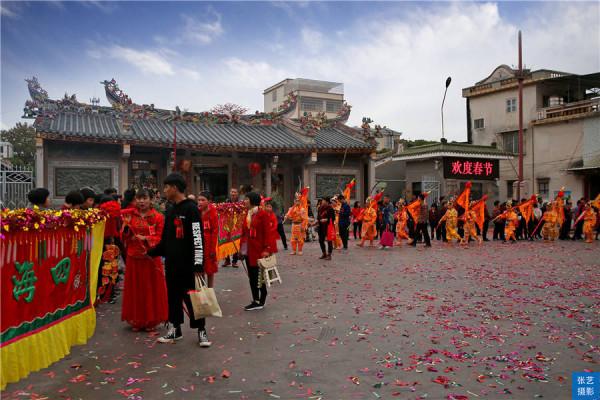 回顧往年潮汕傳統習俗營老爺，帶著神明遊鄉村，盛大場面你見過嗎