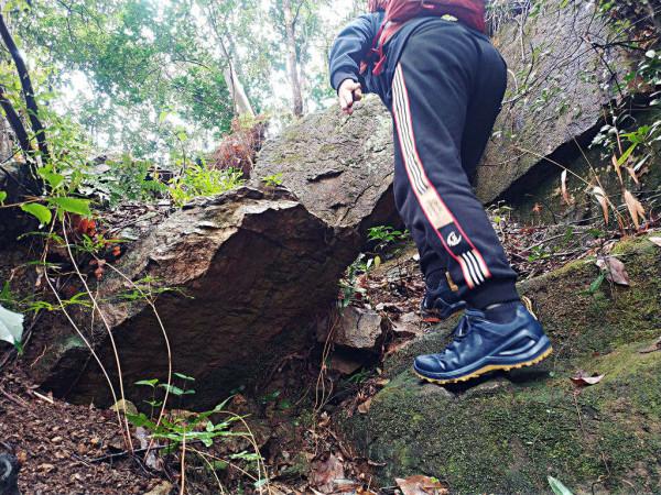 讓我輕鬆面對山野：斯立德一體成型功能徒步鞋（探索系列）