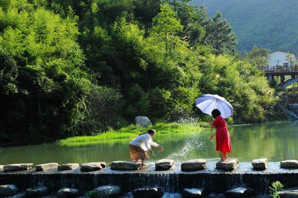 山水別洞天 悠然見左港 山水別洞天 悠然見左港