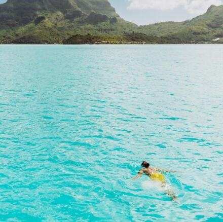 唐斯曬跳海照片：就像這樣跳入週末