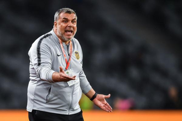 沒戲了!國足緋聞教練正式簽約新球隊,“接班李鐵”成空談 沒戲了!國足緋聞教練正式簽約新球隊,“接班李鐵”成空談