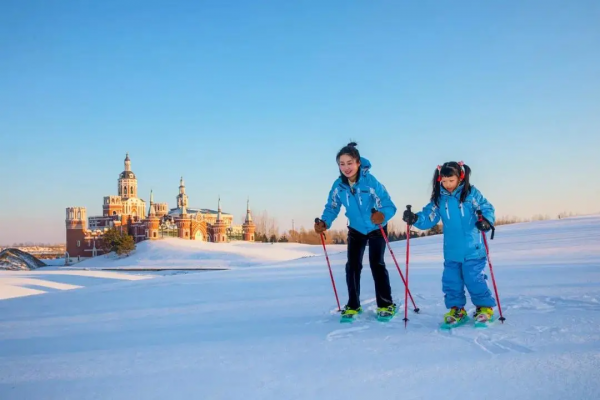 相約伏爾加莊園，體驗城堡滑雪，品俄式西餐，賞冰雪風光