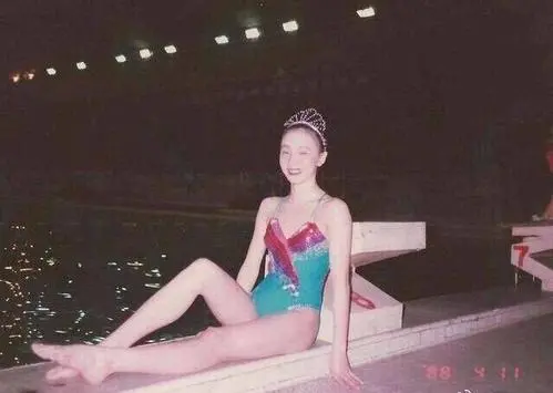 被徐崢傷害不分手，讓閨蜜拖累不放棄，陶虹不是傻，她是真的聰明