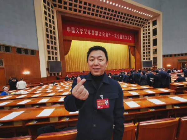 盤點參加“文代會”的10個明星,有老戲骨也有“小鮮肉” 盤點參加“文代會”的10個明星,有老戲骨也有“小鮮肉”