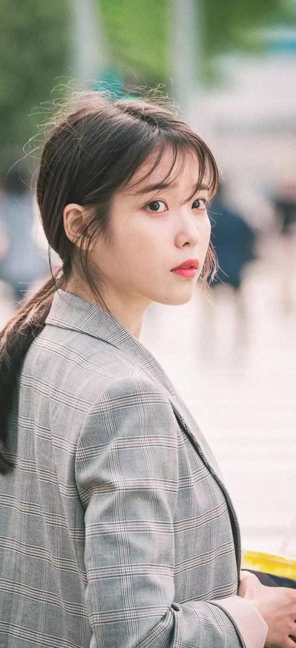 IU李智恩 全面屏桌布