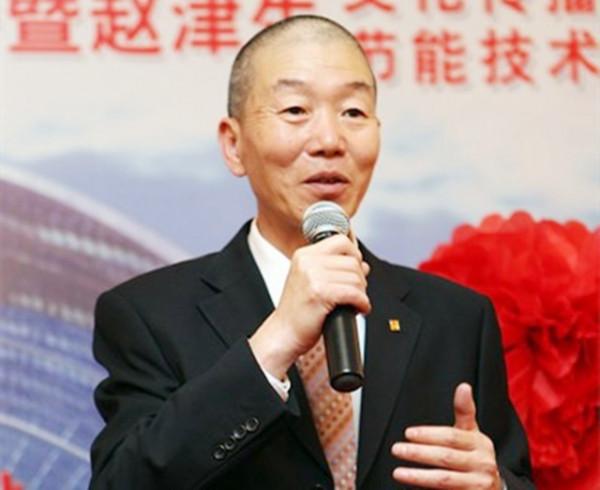 範振鈺葬禮:郭德綱、孟凡貴前來祭奠,16位徒弟跪別 範振鈺葬禮:郭德綱、孟凡貴前來祭奠,16位徒弟跪別