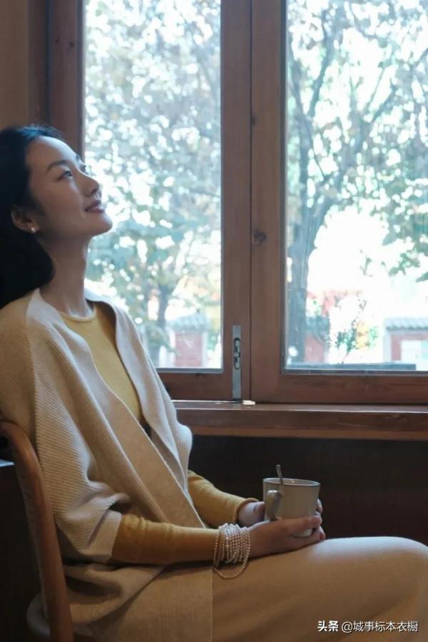 冬天的暖氣房很實用百搭又優雅丨羊絨同色咖色款 冬天的暖氣房很實用百搭又優雅丨羊絨同色咖色款