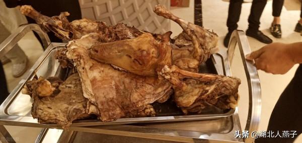 內蒙古最出名的11道名菜,全是“硬菜”,你都吃過幾道呢? 內蒙古最出名的11道名菜,全是“硬菜”,你都吃過幾道呢?