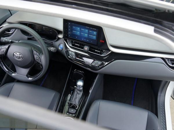 傳承豪車基因 廣汽豐田C-HR雙擎對比雷克薩斯UX混動版 傳承豪車基因 廣汽豐田C-HR雙擎對比雷克薩斯UX混動版