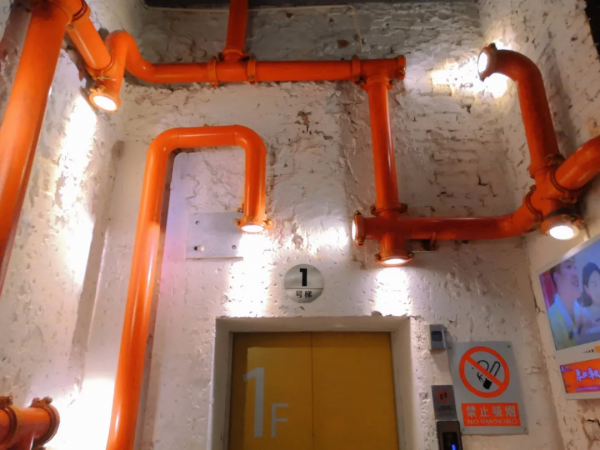 奔著體驗汽車影院而去，沒想到被周圍免費的環境吸引到了