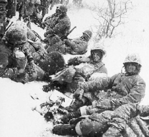 1950年，老兵在長津湖立下一等功，他最後升到什麼軍銜？