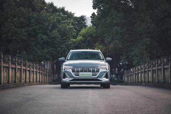 多路況測試國產奧迪e-tron:它能“鼓動”傳統豪華車使用者換車 多路況測試國產奧迪e-tron:它能“鼓動”傳統豪華車使用者換車